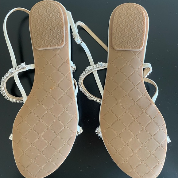 Flat Sandals - Perfect for Brides! - Picture 2 of 2